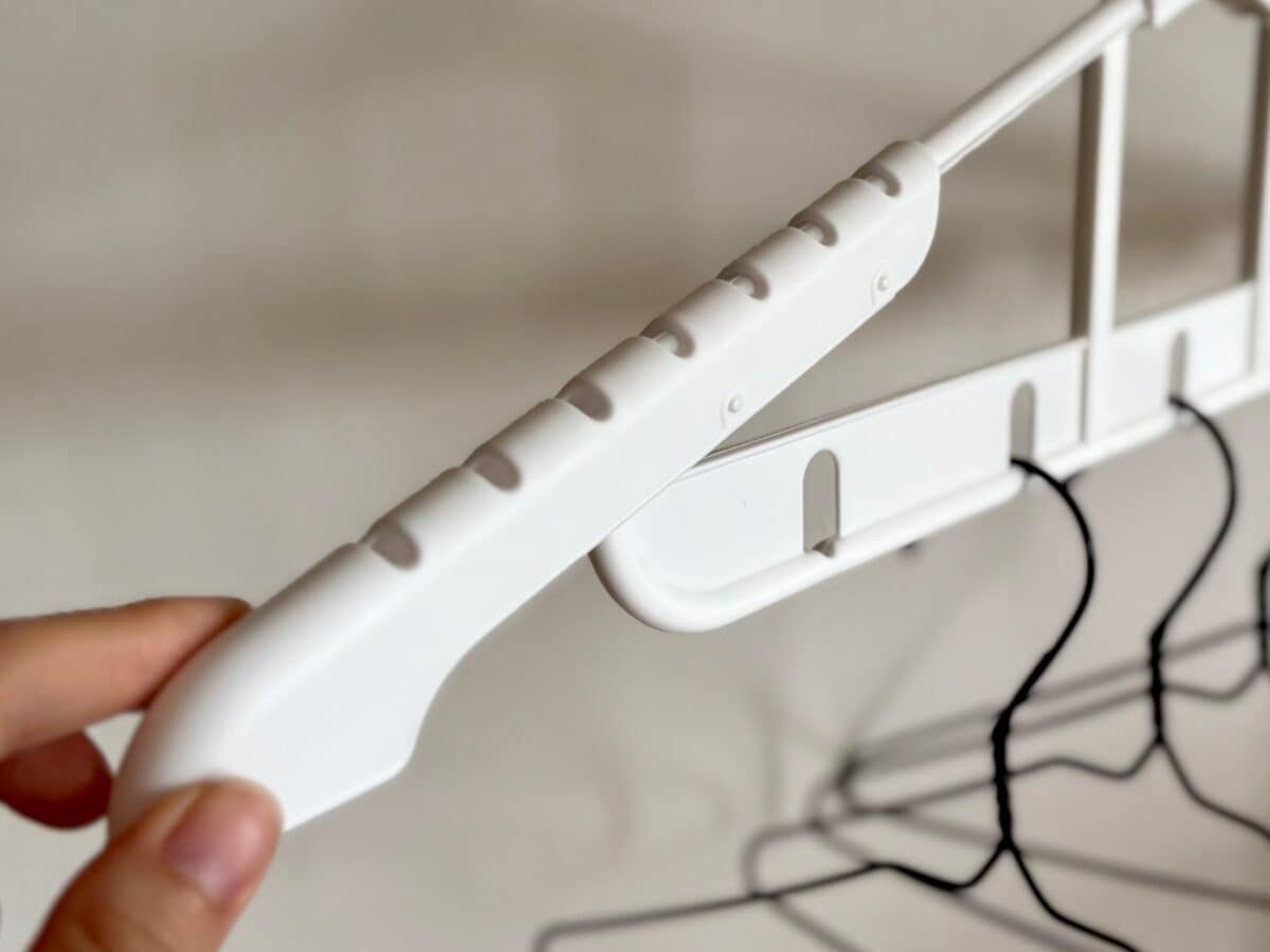 これ本当にダイソー！？ハンガー＆ハンガーラックで省スペース収納！