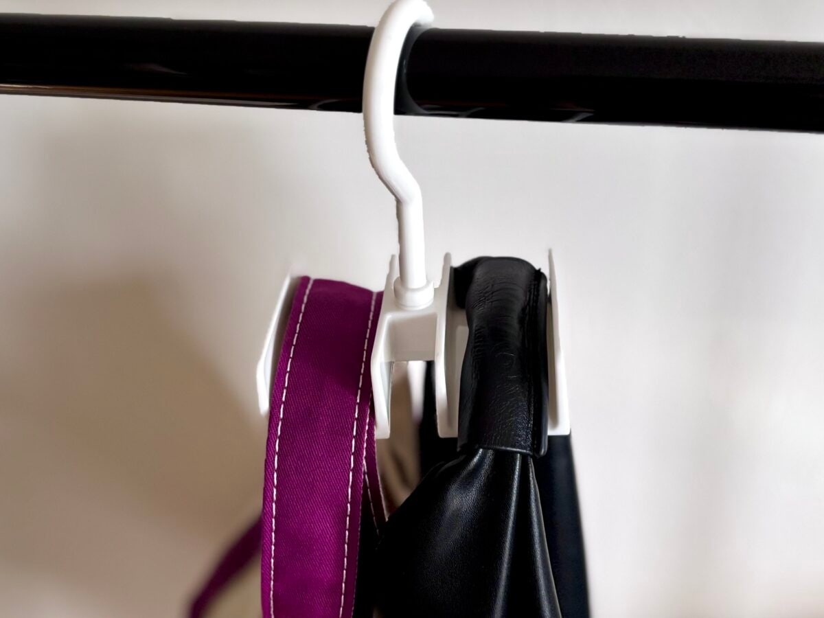 これ本当にダイソー！？ハンガー＆ハンガーラックで省スペース収納！