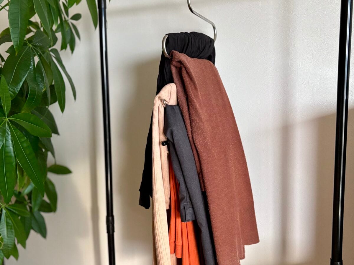 これ本当にダイソー！？ハンガー＆ハンガーラックで省スペース収納！