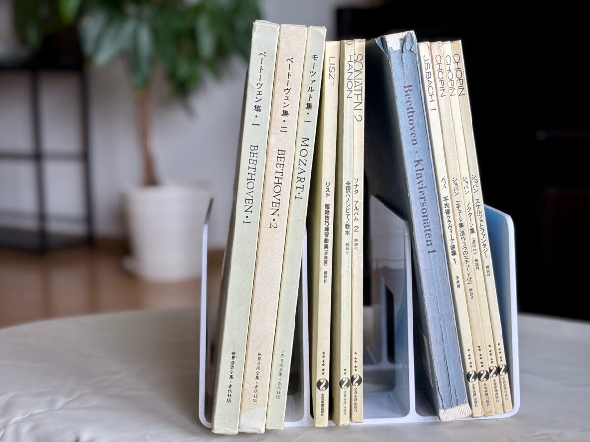 【ダイソー】ブックスタンドが凄いってウワサ♡見せる収納から意外な活用法も