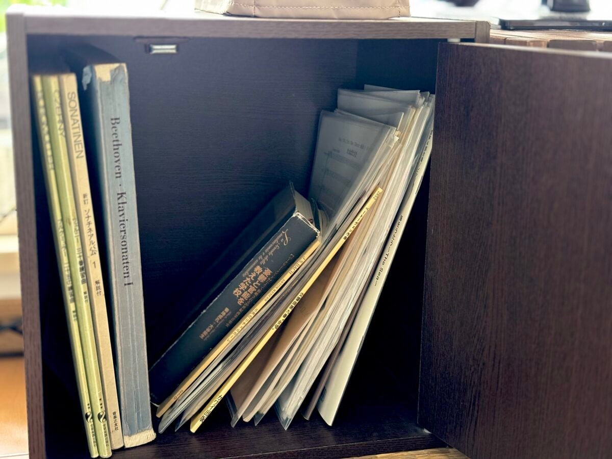 【ダイソー】ブックスタンドが凄いってウワサ♡見せる収納から意外な活用法も