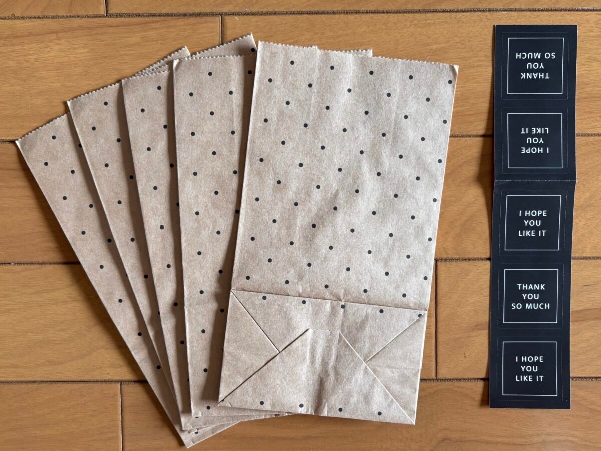 【ダイソー】おしゃれ紙袋7選!取っ手なしや小さめ・大きめなど種類豊富で迷っちゃう♡