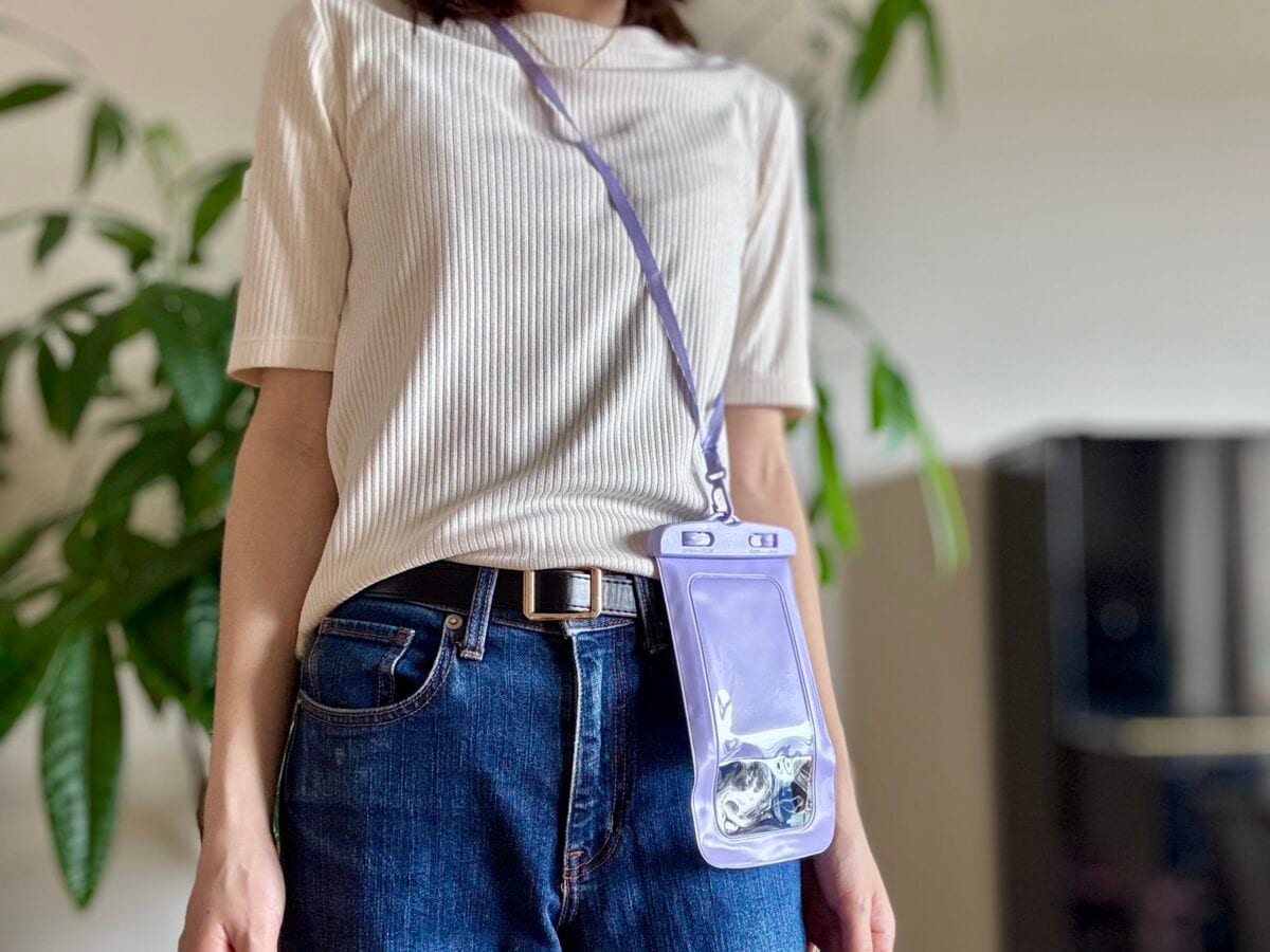 【ダイソー】スマホショルダーが可愛すぎ♡長さやシートの形状も徹底比較!