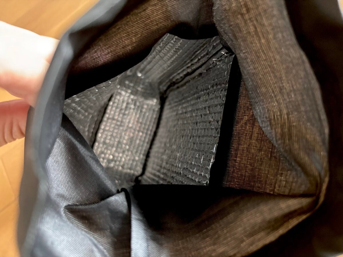 【ダイソー】スマホショルダーが可愛すぎ♡長さやシートの形状も徹底比較!