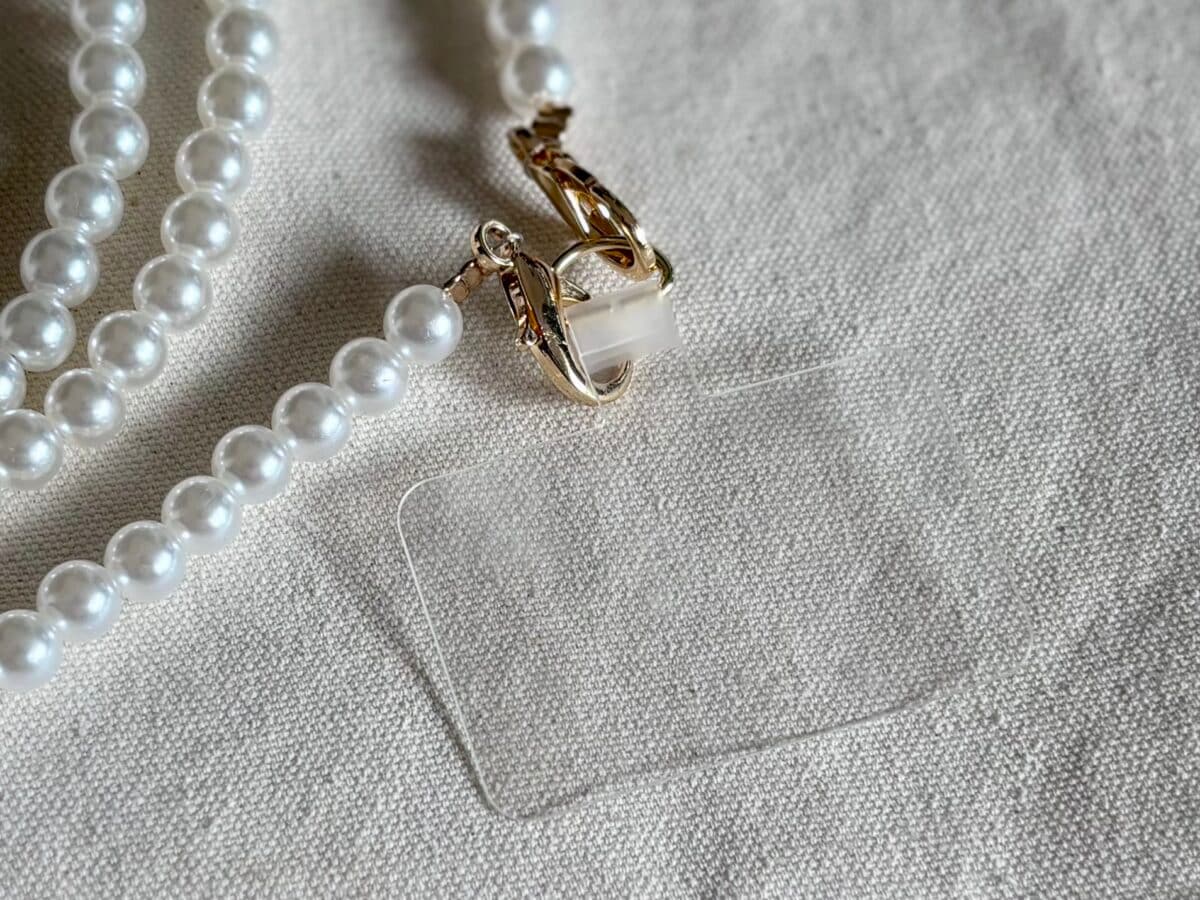 【ダイソー】スマホショルダーが可愛すぎ♡長さやシートの形状も徹底比較!