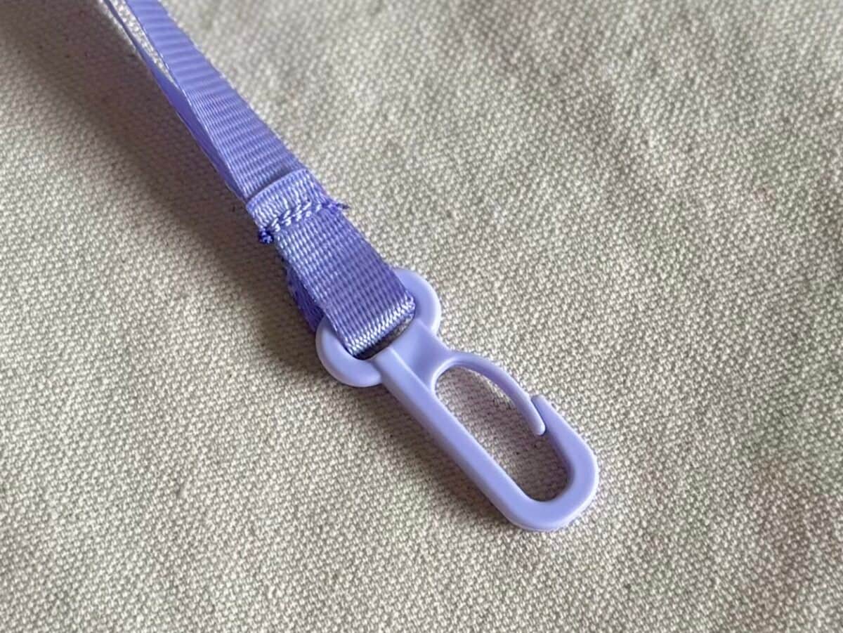 【ダイソー】スマホショルダーが可愛すぎ♡長さやシートの形状も徹底比較!