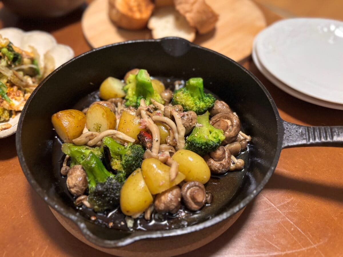 【ダイソー】のスキレット徹底解説!IHでもOK?シーズニングって何?