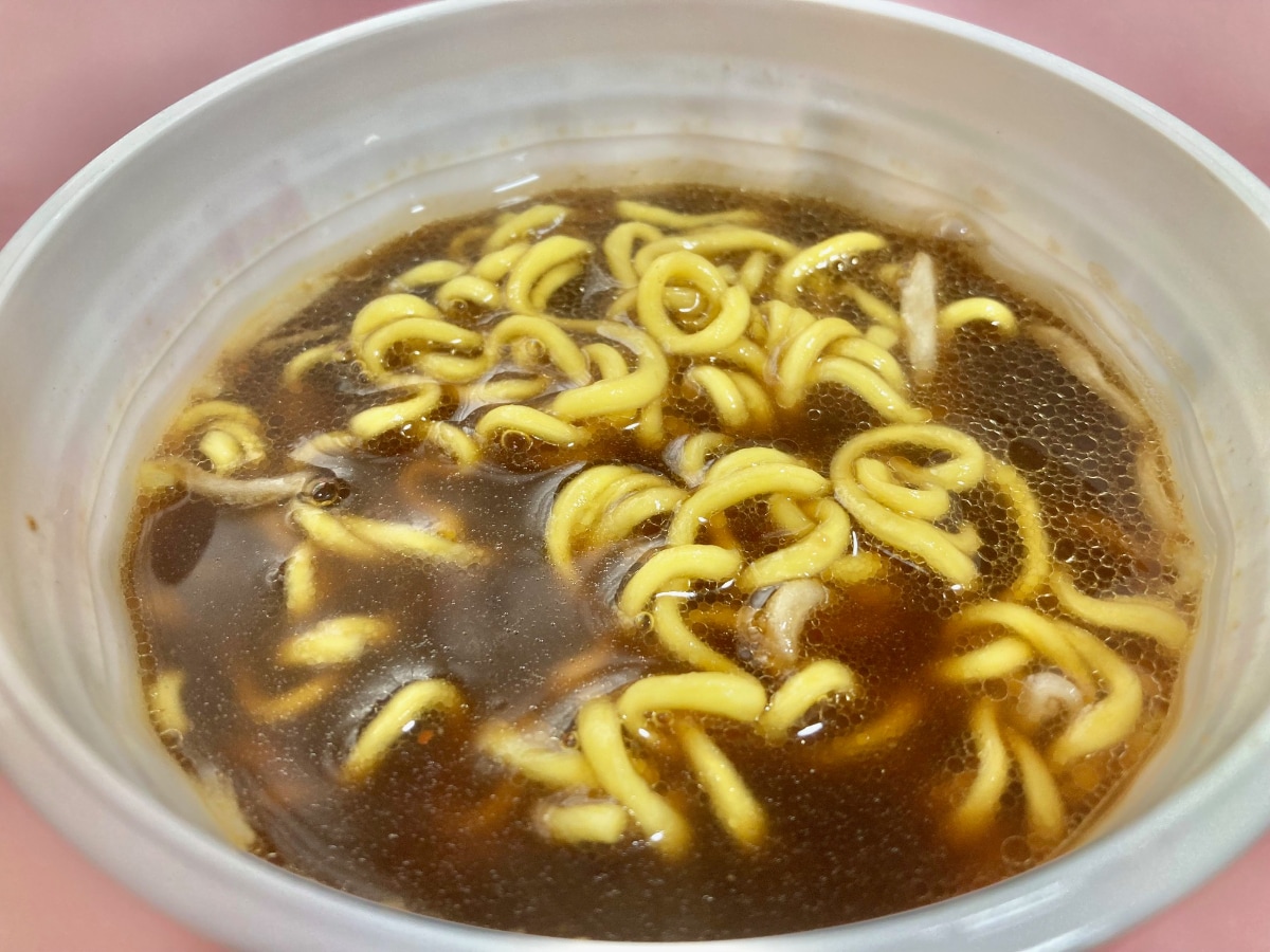 「これは美味しい！」「濃厚で香りも良い！」【ファミマ】名店監修の濃厚正油ラーメン