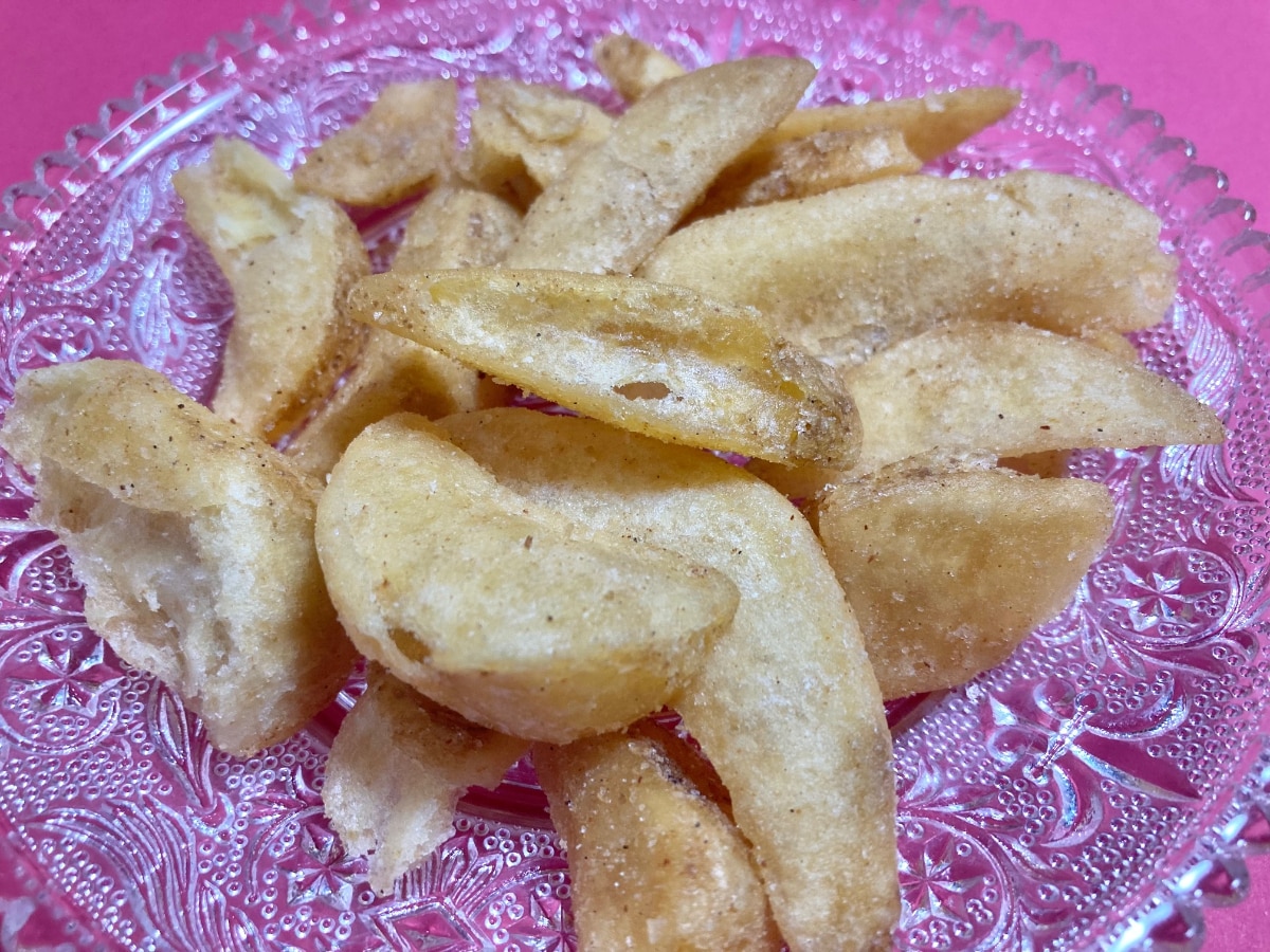 「ポテトスナック界隈で最強!」「口の中刺さるけど美味しい」【セブン】ザクザク食感のフレンチポテト