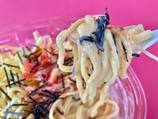 暑い日にぴったり！青じそペーストが良き！【ファミマ】明太の冷たいカルボナーラ