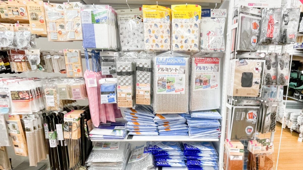100均のレジャーシート10選!おしゃれなおすすめ商品を紹介