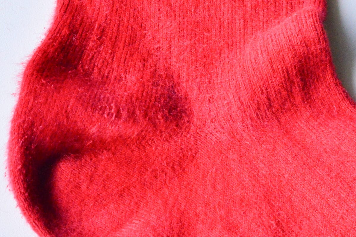 ダイソーのT字毛玉取りが超優秀！電動との比較も