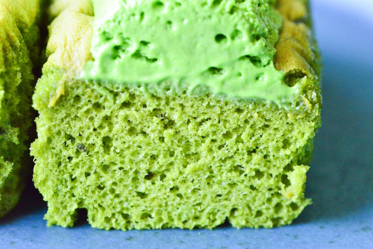 「食べ終わるのが寂しい」【ローソン】新食感のシフォンケーキが美味♪