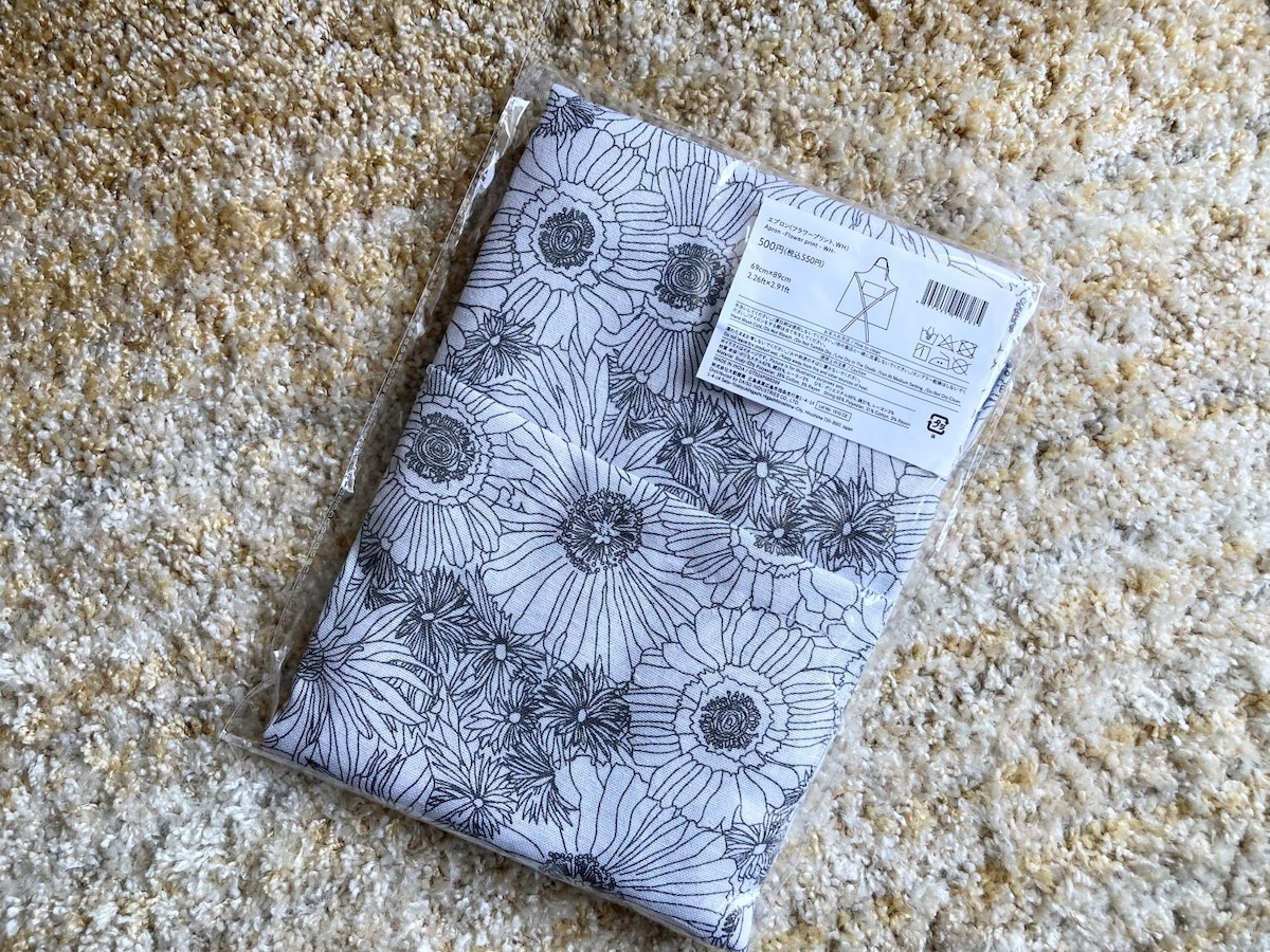 ダイソーのエプロン3種を比較!介護用や子供用は売ってる?