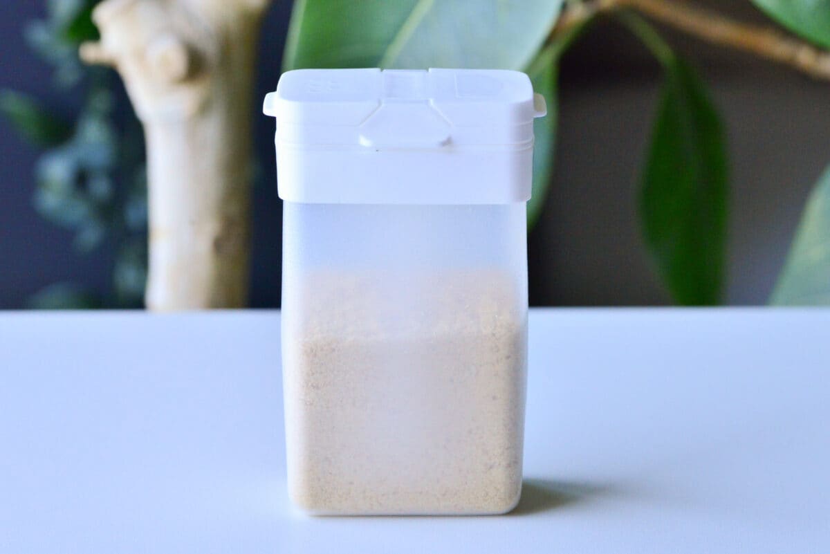 ダイソーの調味料入れがおすすめ!便利なワンタッチやキャンプ用も紹介