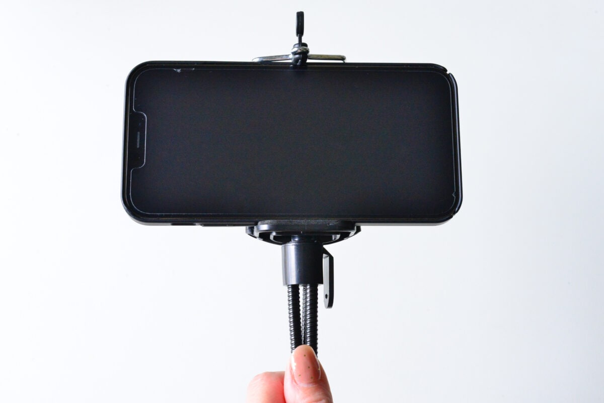 【ダイソー】スマホスタンドおすすめ6選！買って正解はコレ