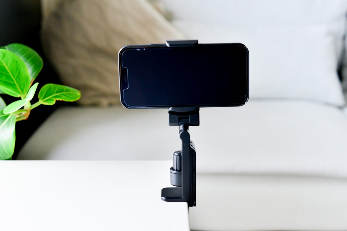 【ダイソー】スマホスタンドおすすめ6選!買って正解はコレ