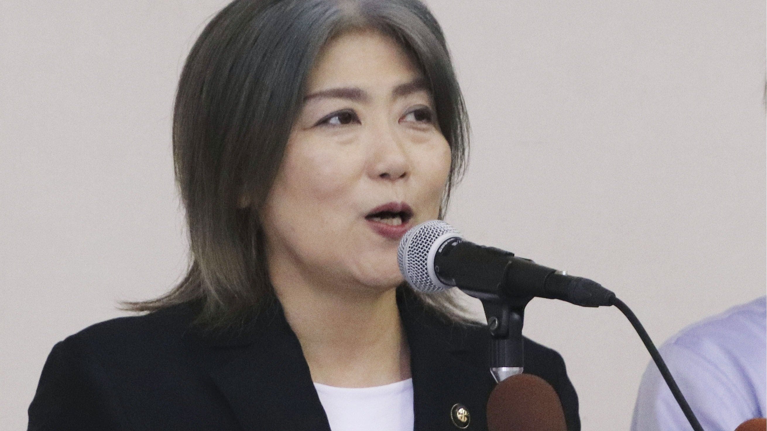 田久保市長が提出した“卒業証書”は一体なんだったのか…学歴詐称疑惑に経済誌元編集長「会見での涙の意味が私には全くわからなかった」