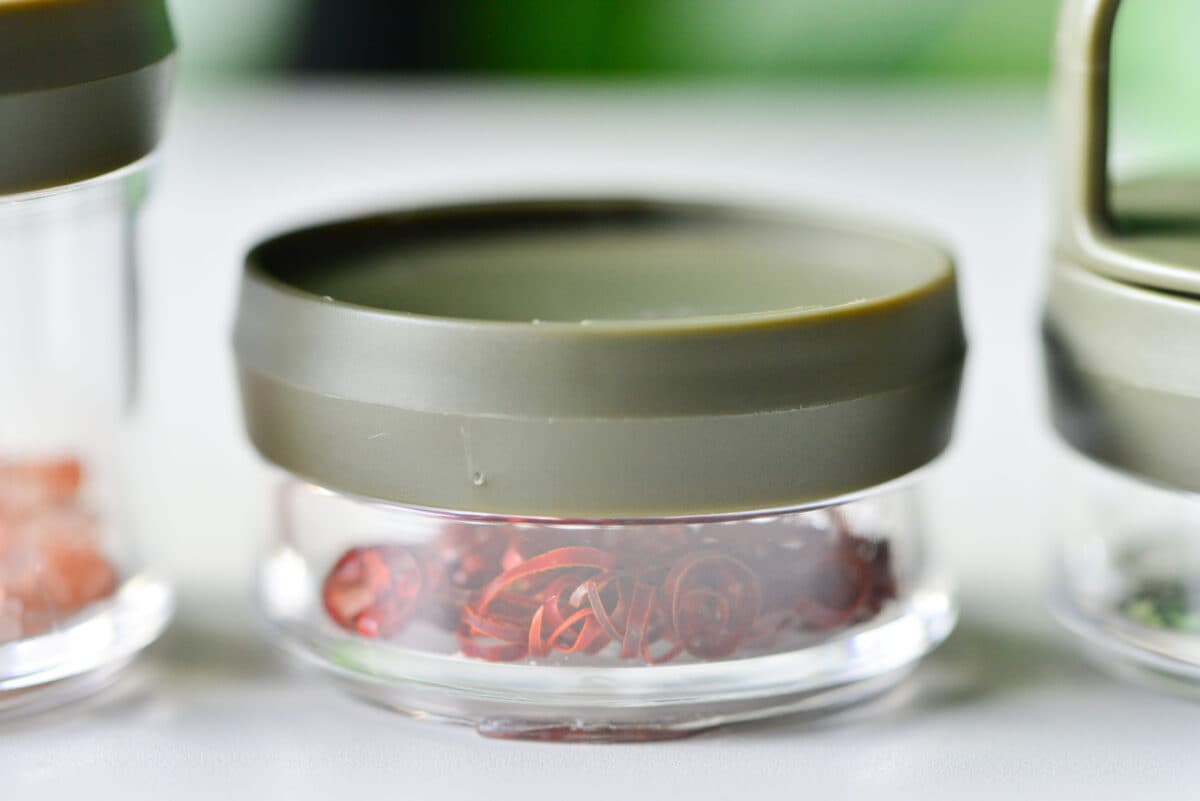 ダイソーの調味料入れがおすすめ!便利なワンタッチやキャンプ用も紹介