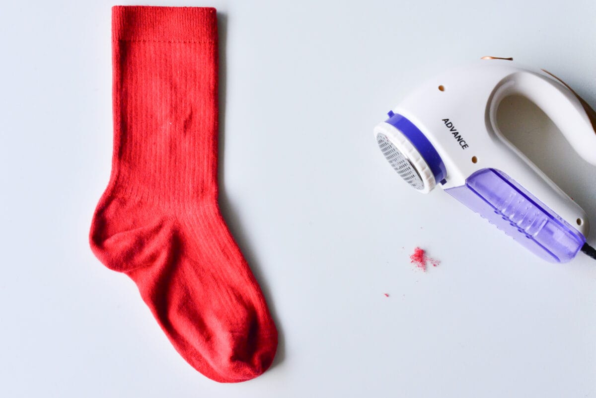 ダイソーのT字毛玉取りが超優秀！電動との比較も