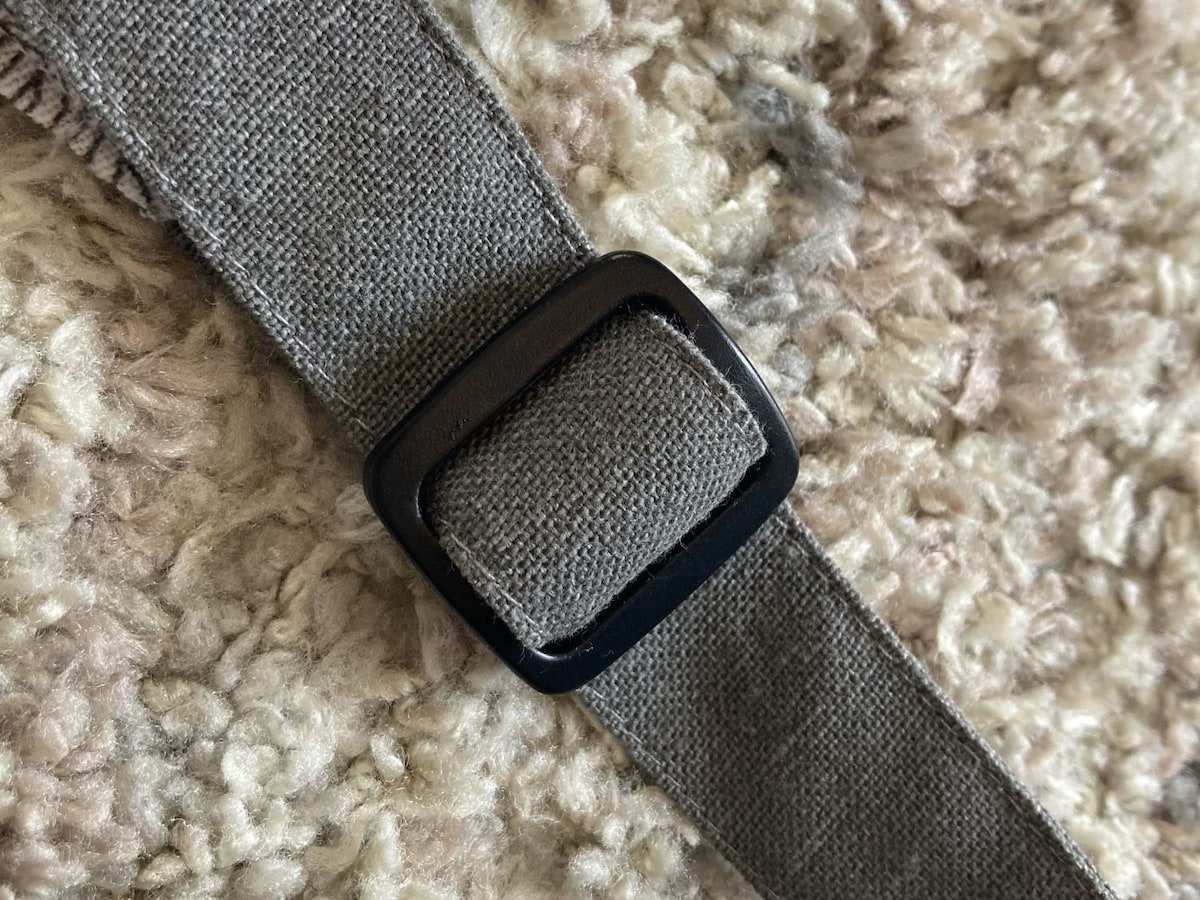 ダイソーのエプロン3種を比較!介護用や子供用は売ってる?