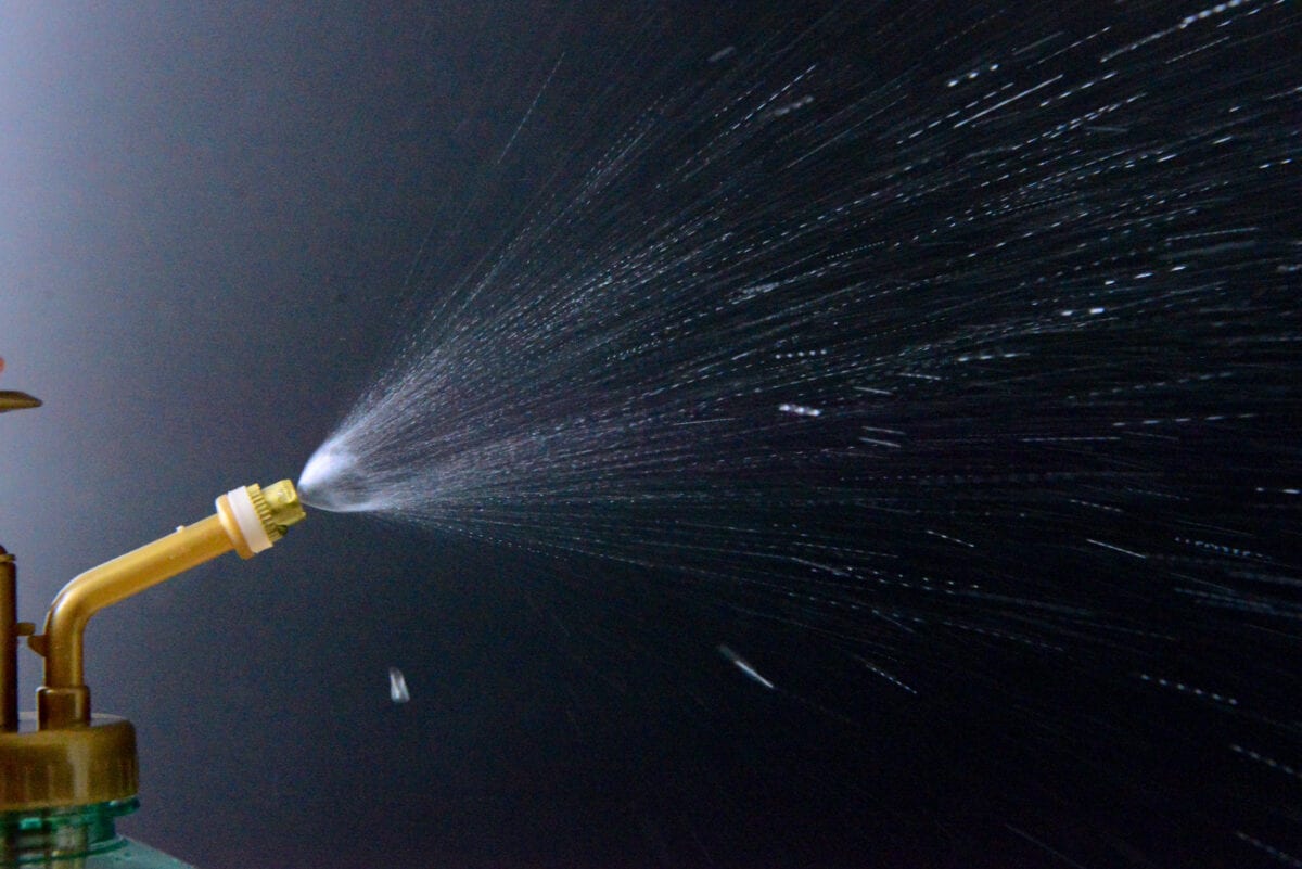 ダイソーのスプレーボトルおすすめ5選|園芸用やスキンケア用などを厳選