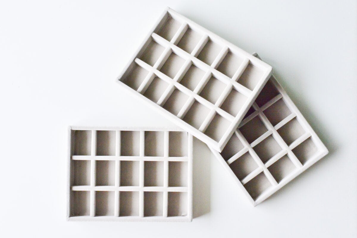 【ダイソー】アクセサリーケースが優秀!透明引き出しを使ったものも紹介