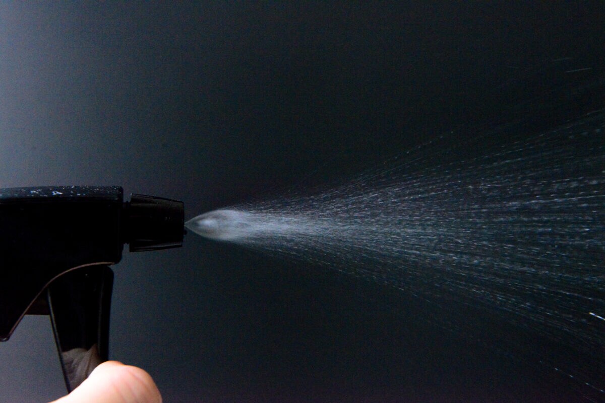 ダイソーのスプレーボトルおすすめ5選|園芸用やスキンケア用などを厳選