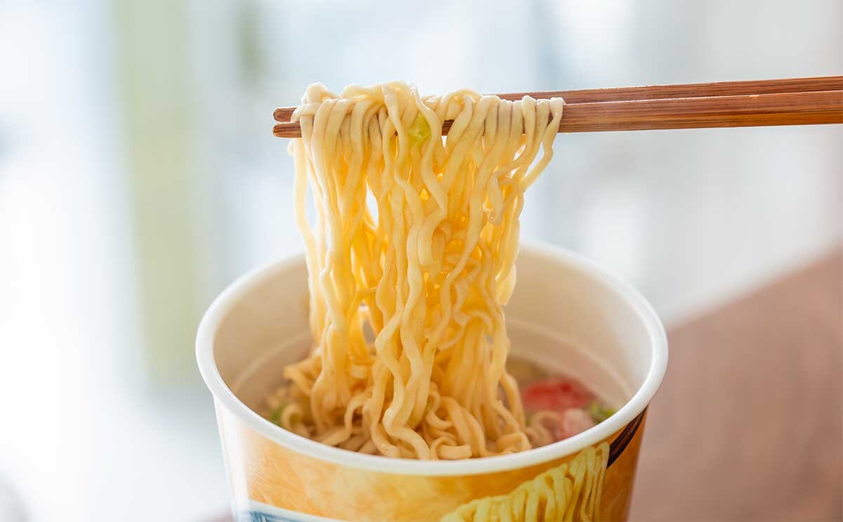 「ガチでおすすめ」【セブン】新発売のカップ麺がめちゃ美味い