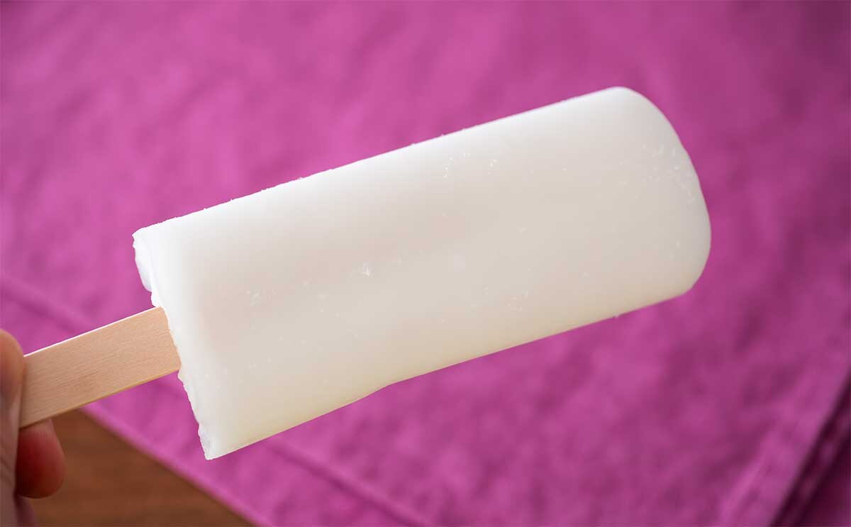 「美味しすぎる」と話題【セブン】新発売のアイスバーは安くて最高