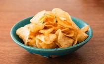 【カルビー】新発売ポテトチップスに「大量買いしよ」「美味すぎだろ」の声