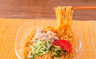 「うまからでした」「また買おう」【セブン】ピリ辛味がクセになる冷たい麺が発売に