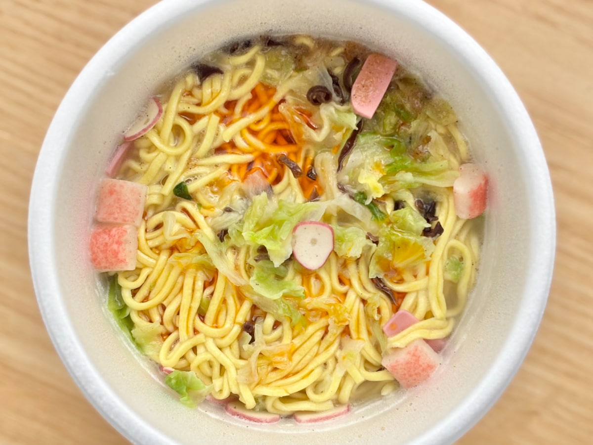 魚介の味がきいてる!【ファミマ】のビッグ麺はウマくて辛くてリピ確定