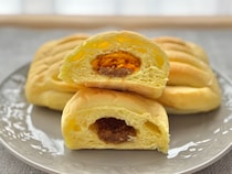 香りも味もたまらん……！【ファミマ】の新作カレーパンが最高すぎた