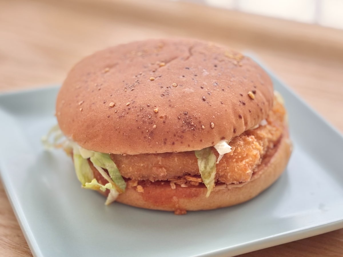 「あと3回は食べたい」【マクドナルド】やみつき不可避の夏限定バーガー