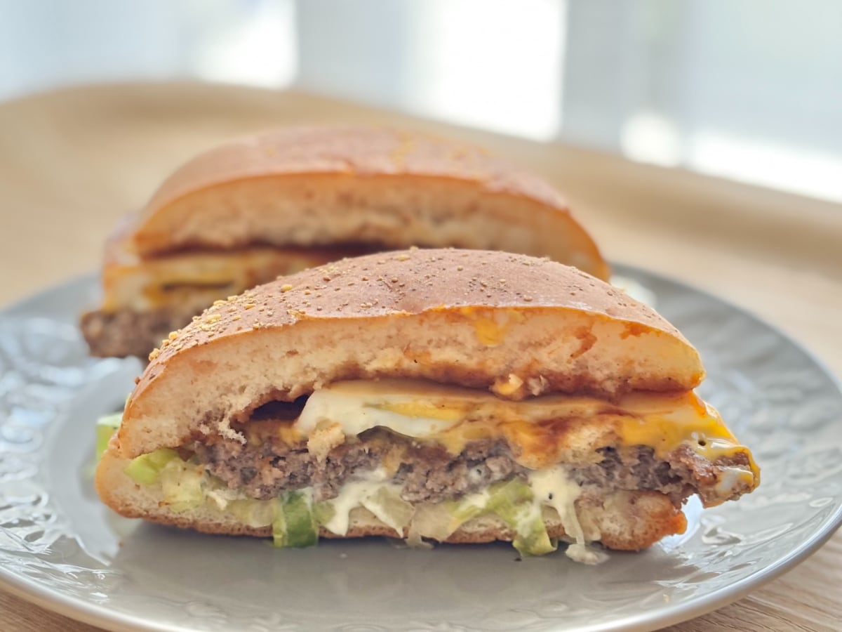 濃厚甘辛ソース×肉厚ビーフで「優勝」！【マクドナルド】夏の限定商品