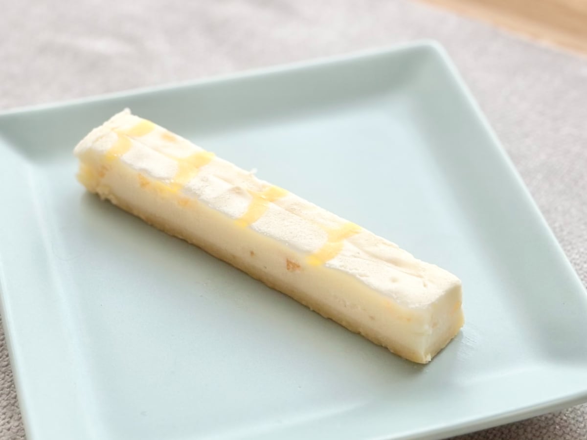 「さわやかな酸味」「リピ確」【ファミマ限定】夏に合うチーズケーキ