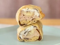 味は定番でも意外な食感が楽しい！【ファミマ】人気クレープの新作って？