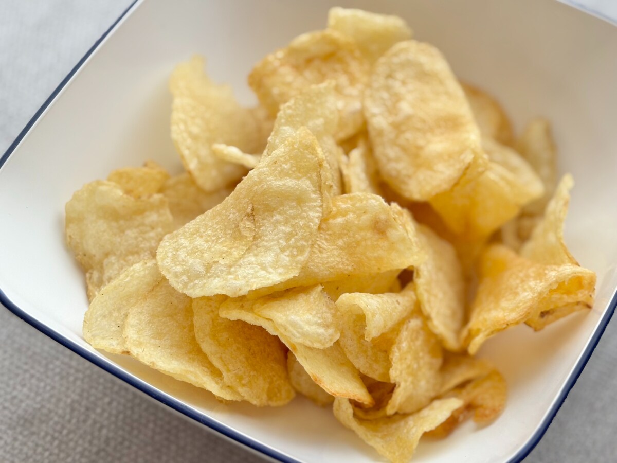 「マジで美味くてハマってる」【ファミマ限定】のカリカリポテチが大復活