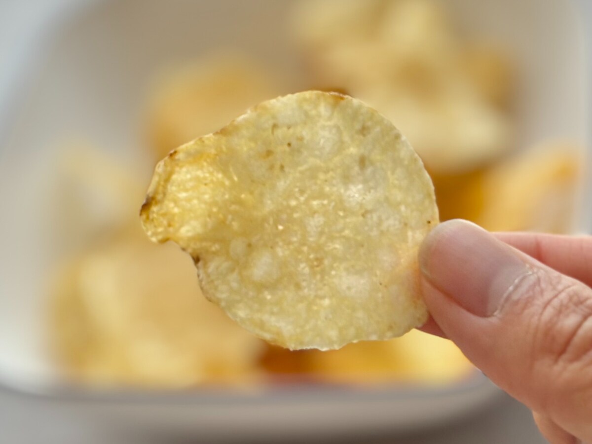 「マジで美味くてハマってる」【ファミマ限定】のカリカリポテチが大復活