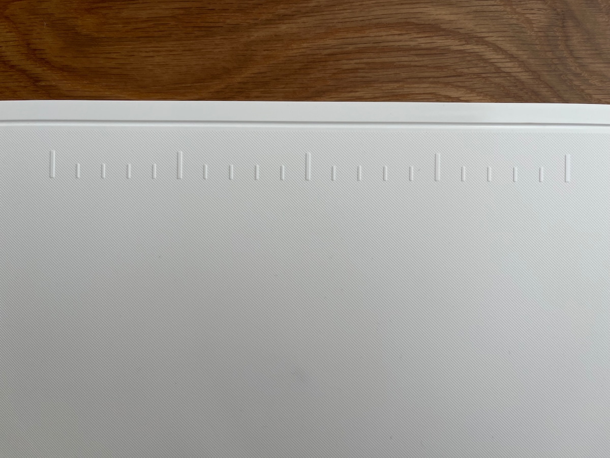 柔らかくて曲げられる「ソフトまな板」