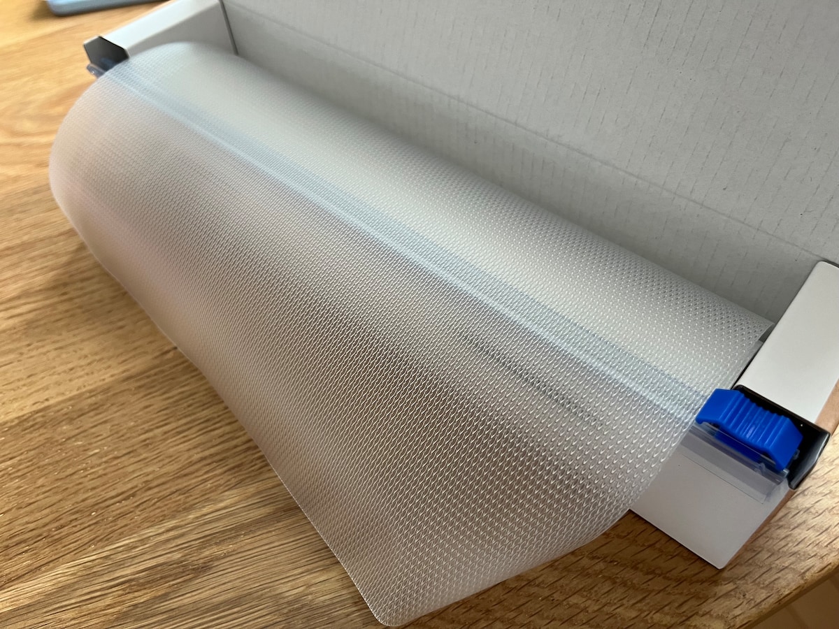 臭い移りや色移りが気になるときは「まな板シート」