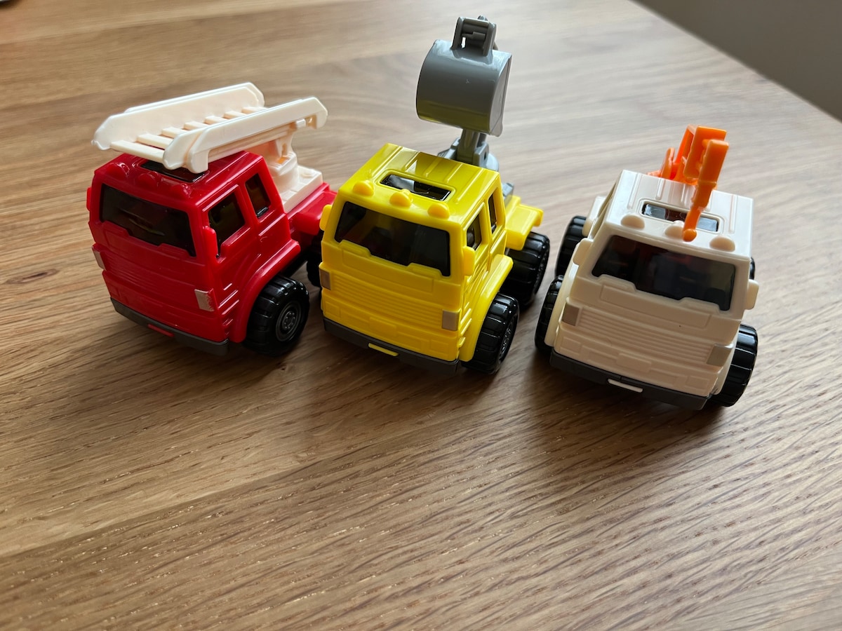 男の子に人気！「はしご車（はたらく車）」