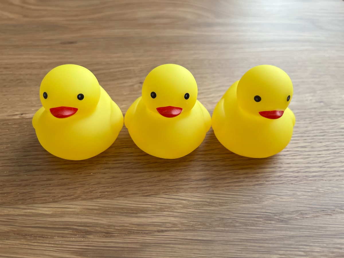 お風呂時間にも遊べる「ぷかぷかあひる(3点)