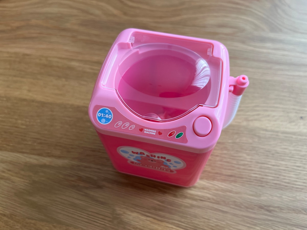 SNSで話題!電池で動く「ミニ洗濯機」