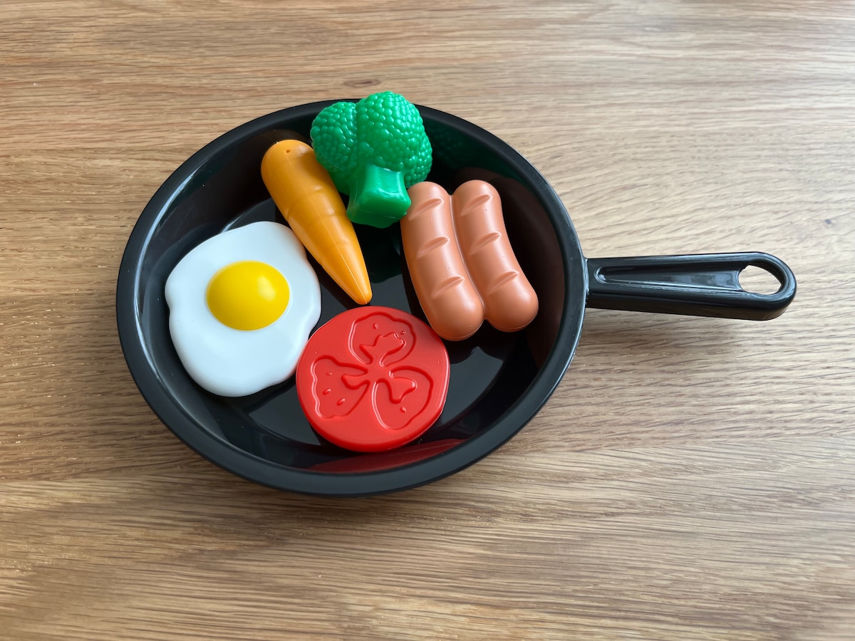 女の子が楽しめる！「ままごとフライパンセット」