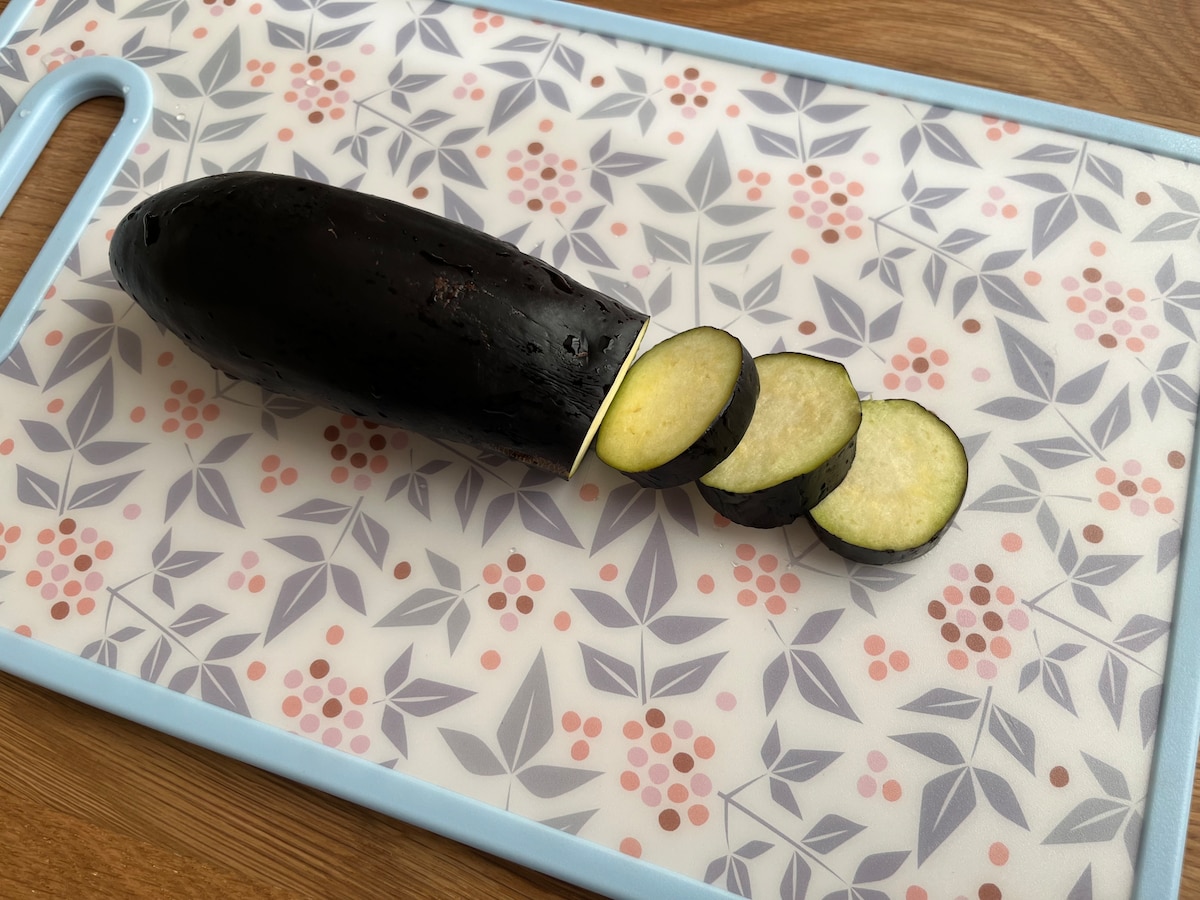 300円で買える！「デザインまな板」