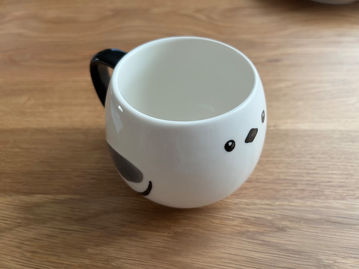 飲み物タイムが楽しくなるマグカップ!「まんまるシマエナガ マグ」