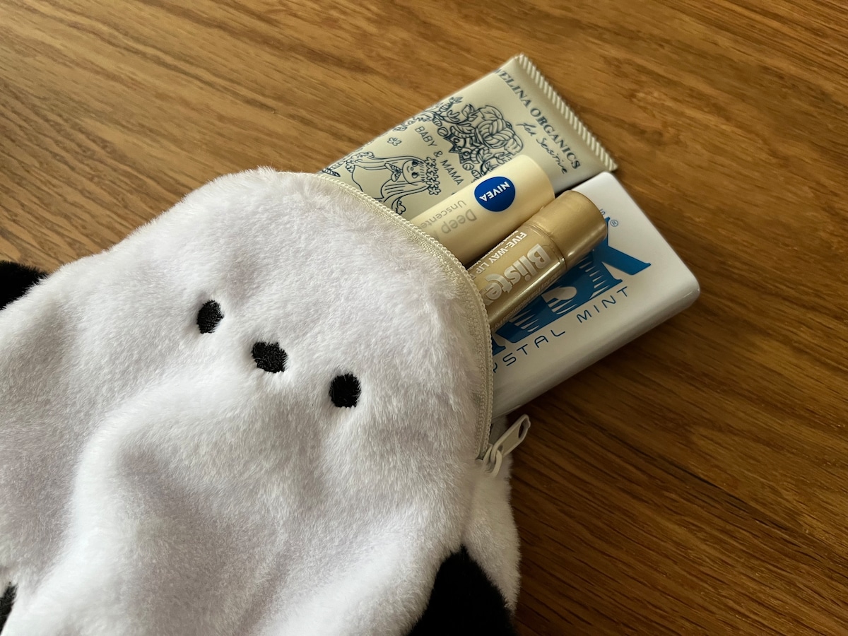 持ち歩くだけで気分が上がる!「シマエナガポーチ」