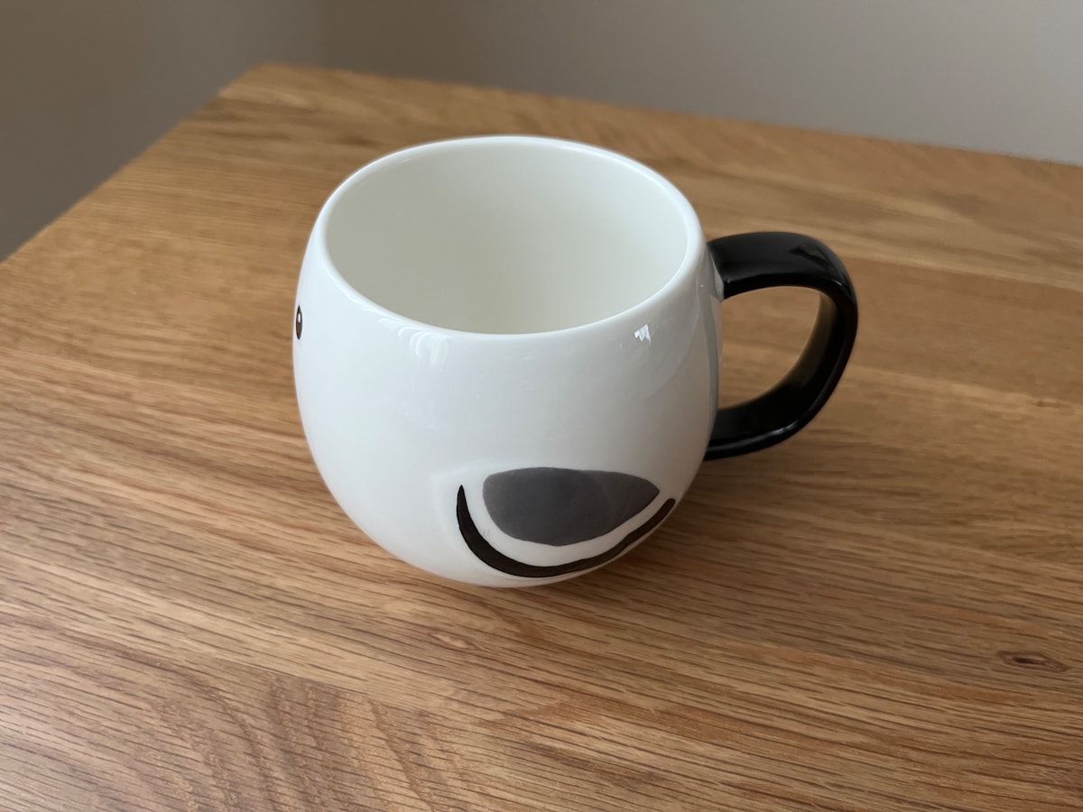 飲み物タイムが楽しくなるマグカップ!「まんまるシマエナガ マグ」